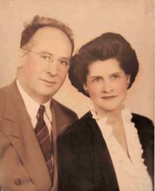 Clair & LeVerne Dexter 1952 (1).jpg